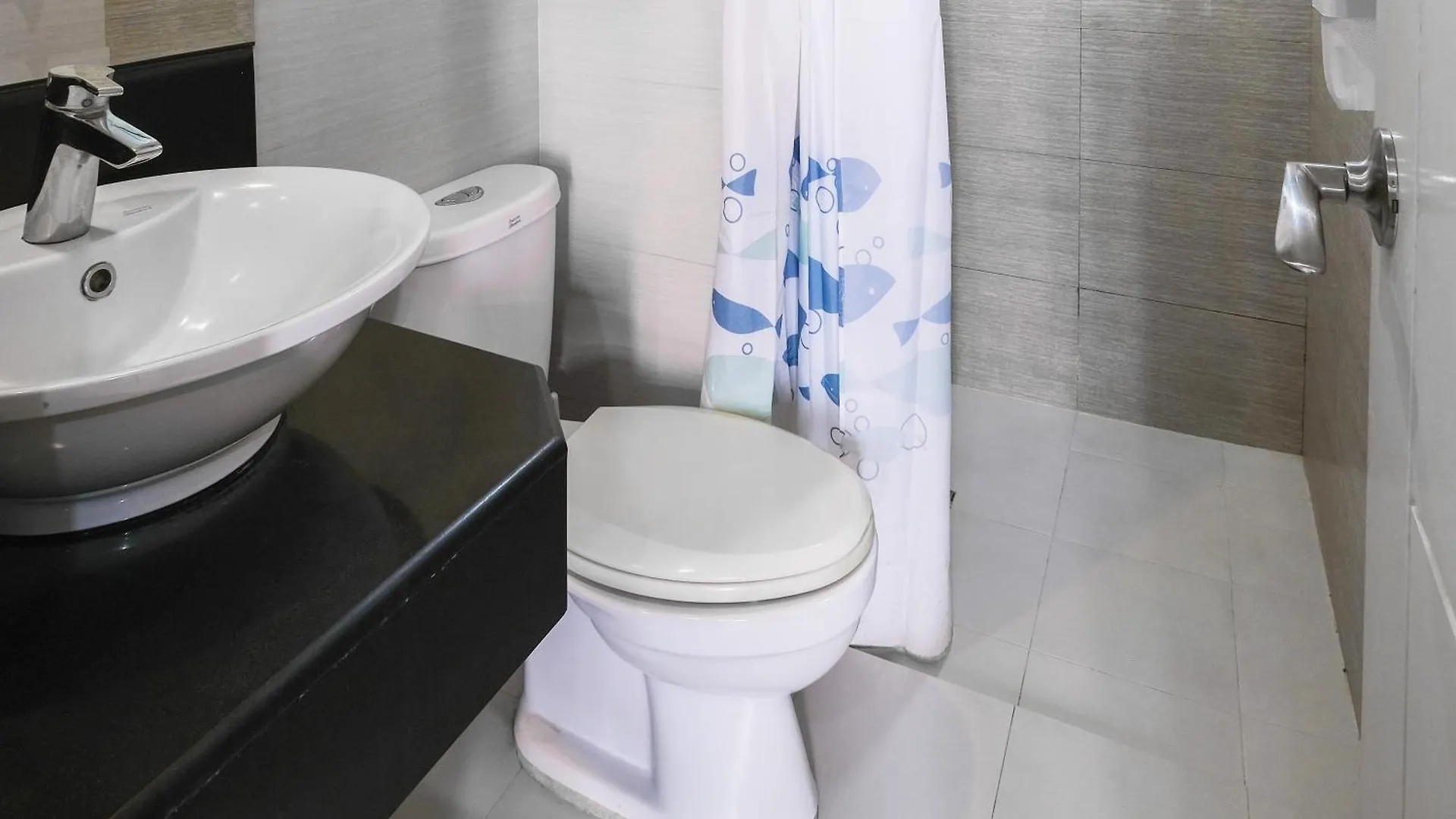 Apartment Tess And Tessha Condotel Near T3 Airport Manila