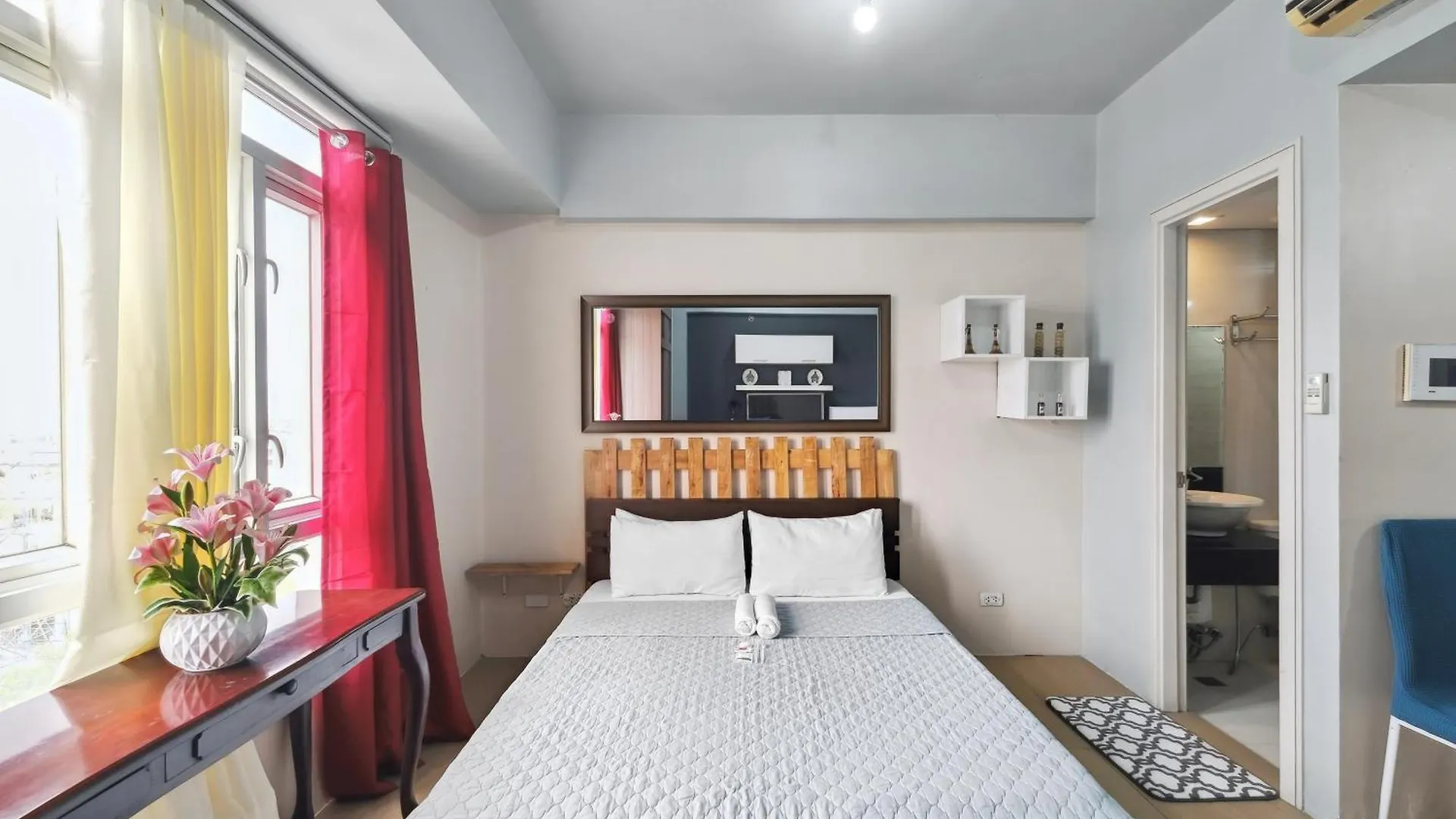 Tess And Tessha Condotel Near T3 Airport Manila Apartment
