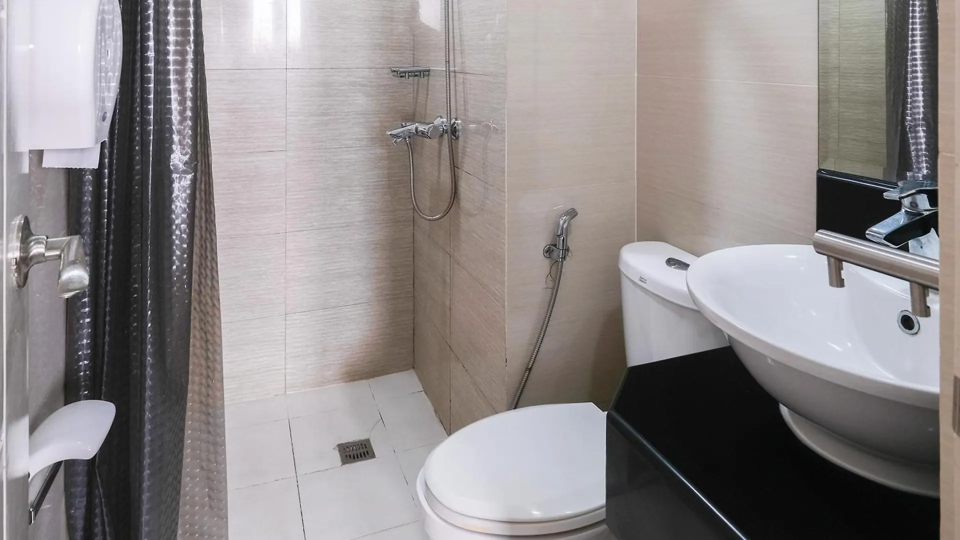 Apartment Tess And Tessha Condotel Near T3 Airport Manila